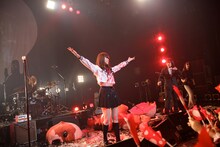 赤坂BLITZワンマンライブ「アーバンギャルドのディストピア2010」の模様。