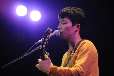 アンコールのMCで星野は、B'zの「恋心」がいかに名曲かを熱弁。また稲葉浩志がステージ上で、長ズボンをはぎ取って短パン姿になるパフォーマンスについても触れ「来年やろうかな」とつぶやいた。