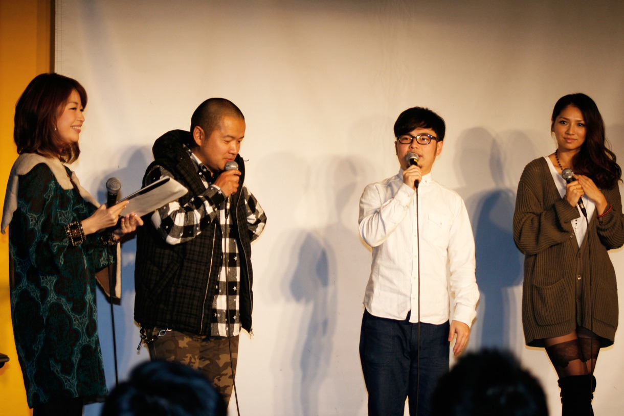 真顔でコメントするハマケン。「肝心な場面であまり面白いことを言えない」とツッコまれることもしばしば。