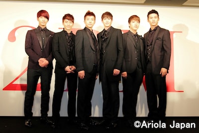 明日12月8日には初の着うたフル「Heartbeat」の配信もスタート。