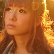 “みずきてぃ”こと西川瑞希の写真が使用された「会いたくて… feat. JOYSTICKK」ジャケット写真。