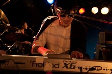 mono（撮影：森リョータ）