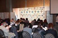 写真は会見が行われた会場の様子。