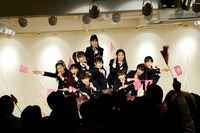 「夢に向かって / Hello! IVY」発売記念スペシャルイベントの様子。