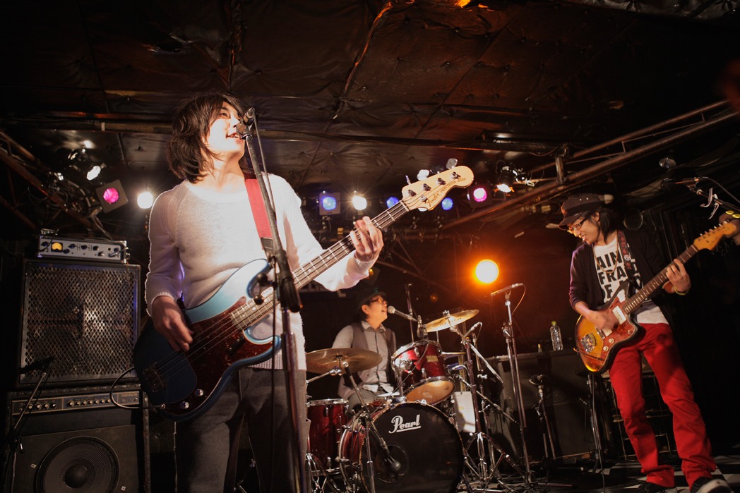 写真は12月13日の「いろはにほへど ちりぬるを」の模様。
