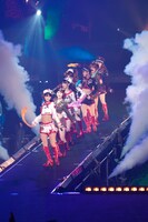 「モーニング娘。コンサートツアー2010 秋～ライバルサバイバル～ 亀井絵里・ジュンジュン・リンリン卒業スペシャル」ステージの様子。