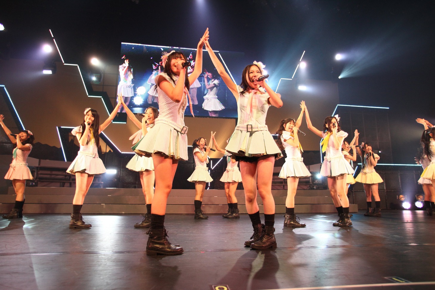 「SKE48 汗の量はハンパじゃない」神戸公演の様子。（写真提供：株式会社ピタゴラス・プロモーションSKE48運営事務局）