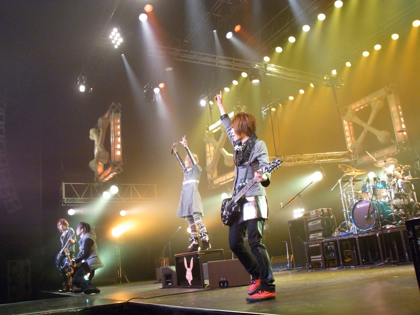 写真は「SuG Standing Onemanshow『crazy"LIVE"coaster』」ファイナル公演の模様。