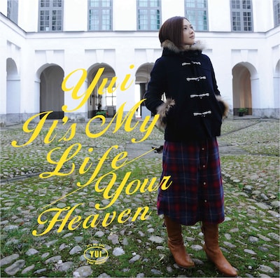 シングル「It's My Life / Your Heaven」初回限定盤（写真）にはDVDが付属。