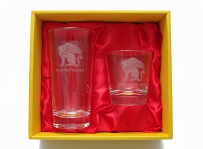 「SPECIAL EDITION:SOIL & "PIMP" SESSIONS NO MUSIC, NO LIFE. PAIR GLASS」は大小2つのグラスがセットに。