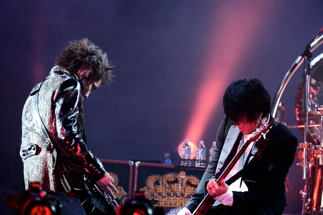 INORAN（写真左）、J（右）