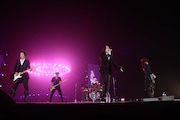 写真は12月24日の東京ドーム公演の様子。