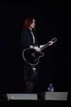 SUGIZO（G, Violin）