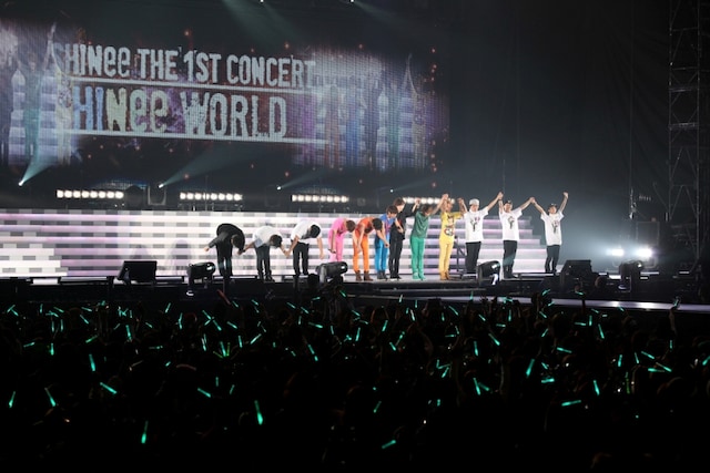 「SHINee THE 1ST CONCERT IN TOKYO "SHINee WORLD"」の様子。