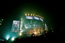 the GazettE、12月26日東京ドーム公演の模様。