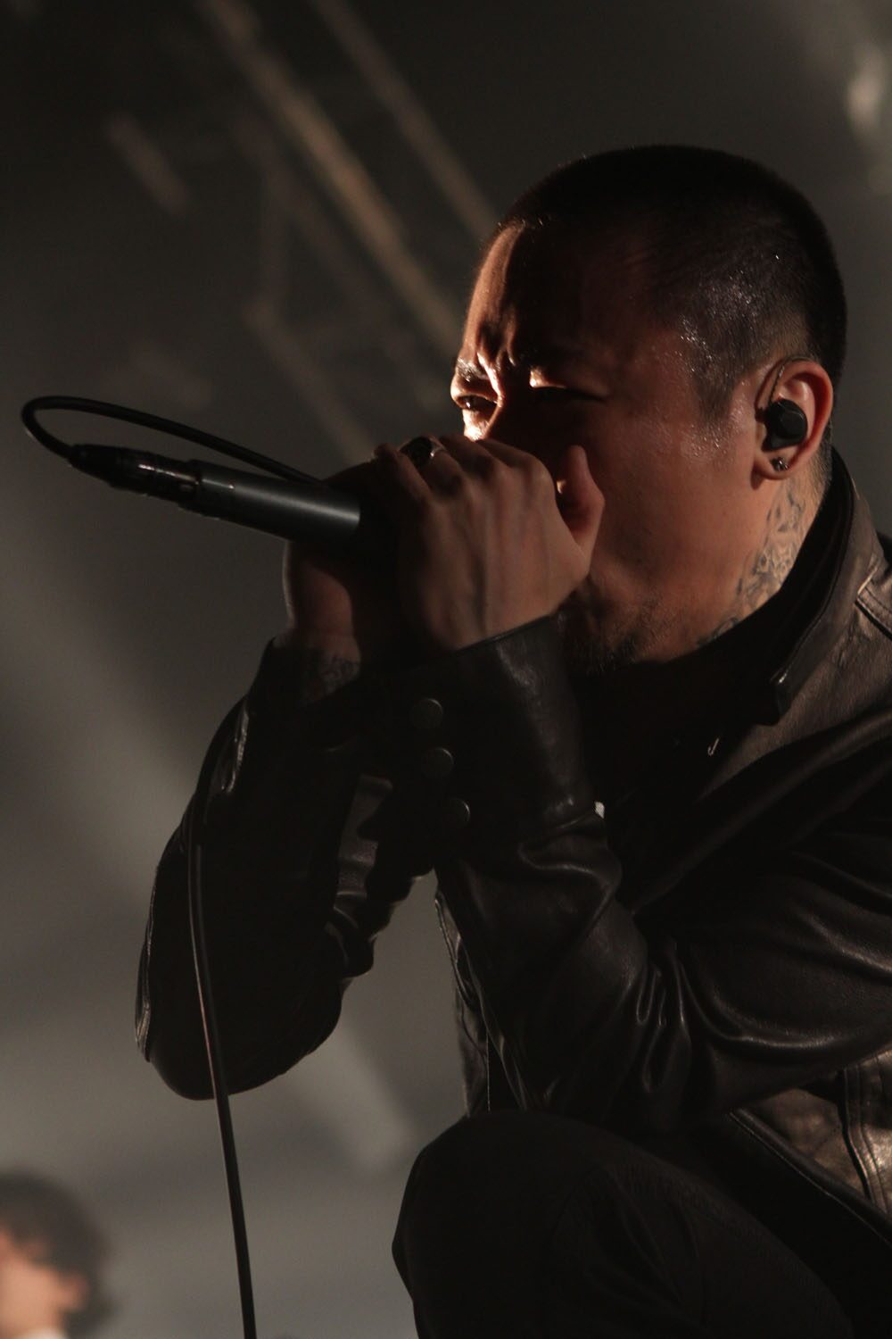 Dir En Greyライブツアー開幕 京坊主頭にファン驚愕 音楽ナタリー