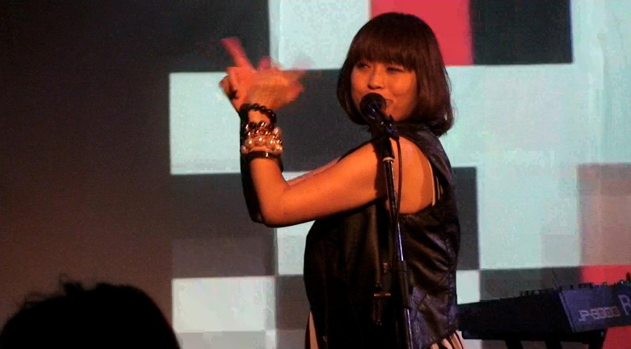 写真は9月3日「PERFECT BORDERLINE」の様子。なお、明日の「Switched On!」ではchiho本人の了承のもと「第2子の名前予想ダービー」を行う予定もあるという。