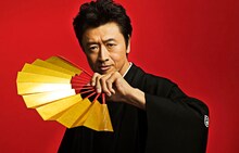 昨日12月31日、NHK「紅白歌合戦」で元気な姿を披露した桑田佳祐。本日1月1日23:00からはTOKYO FM系列「桑田佳祐のやさしい夜遊び」に生出演する。