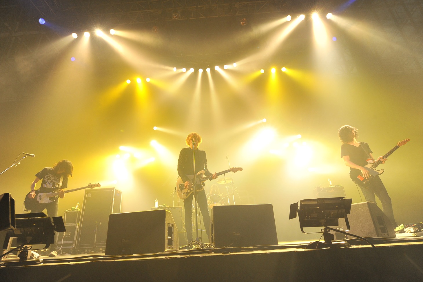 THE NOVEMBERS
