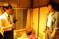 映画「マイ・バック・ページ」のワンシーン。(C)2011映画「マイ・バック・ページ」製作委員会