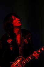 吉井和哉（Photo：有賀幹夫）