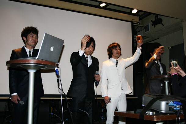写真は2011年1月に行われた「チャンプレコード年間計画発表株主総会」の様子。