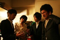 株主総会を終えた直後のFUNKY 4。