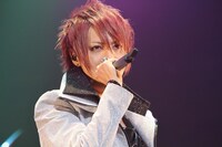 徳間ジャパン公式YouTubeチャンネルではアルバム「GEMINI」のスポット2バージョンを配信中。