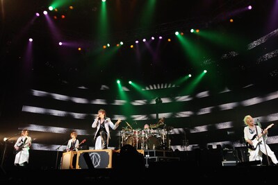 この武道館ライブの模様は、1月31日（月）にWOWOWにてオンエアされる。