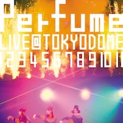 DVD「結成10周年、メジャーデビュー5周年記念!Perfume LIVE @東京ドーム『1 2 3 4 5 6 7 8 9 10 11』」の初回限定盤ジャケット。アンコールで披露された「ポリリズム」での写真が使用されている。