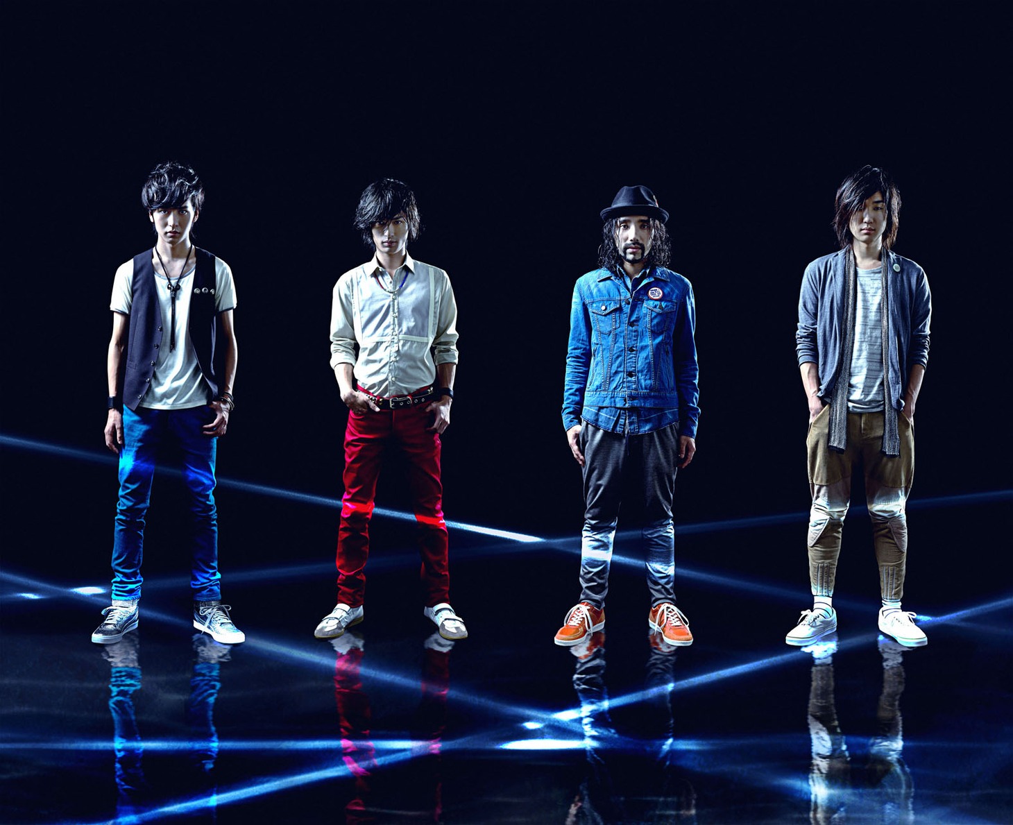 ナタリーPower PushではNICO Touches the Wallsのインタビューを掲載中。
