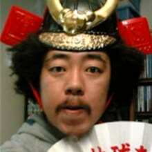 前作と同じく、初回生産限定盤は池田貴史（写真）による手書きジャケットを封入。