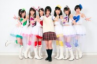 ももいろクローバーと中西記者。