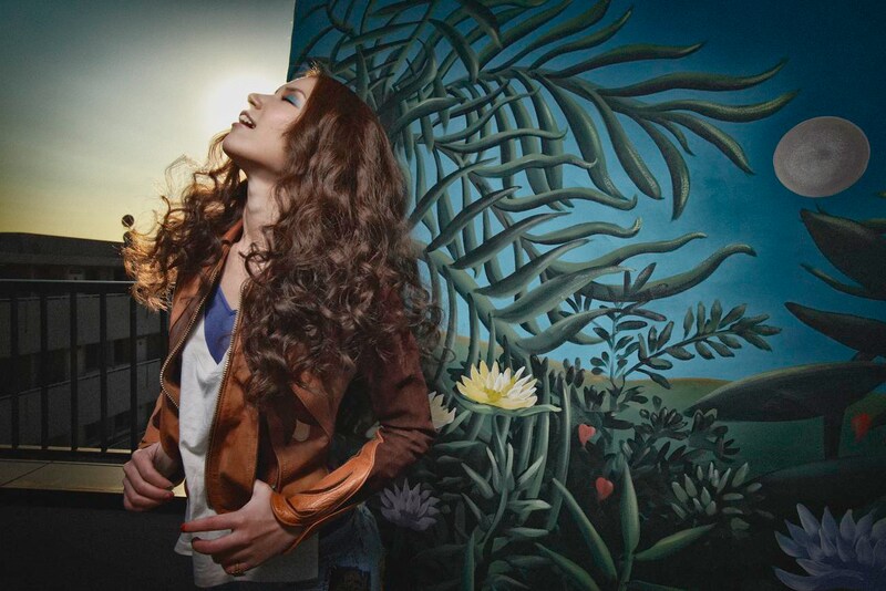 Superflyが披露する「Beep!!」は3月9日に両A面シングルとしてリリースされる。