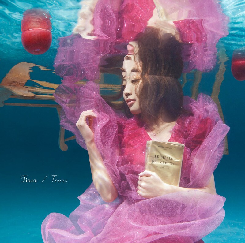写真はアルバム「Tears」ジャケット。