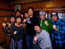 ET-KINGと佐伯貴弘選手。