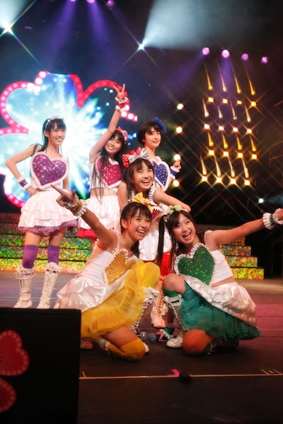 写真は昨年12月24日の「ももいろクリスマス in 日本青年館～脱皮：DAPPI～」の様子。