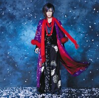 写真はシングル「桜音」初回限定盤ジャケット。