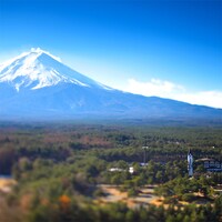 山梨県富士吉田市富士吉田市の町並み。
