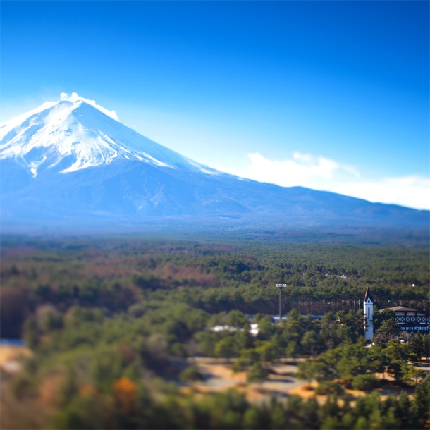 山梨県富士吉田市富士吉田市の町並み。