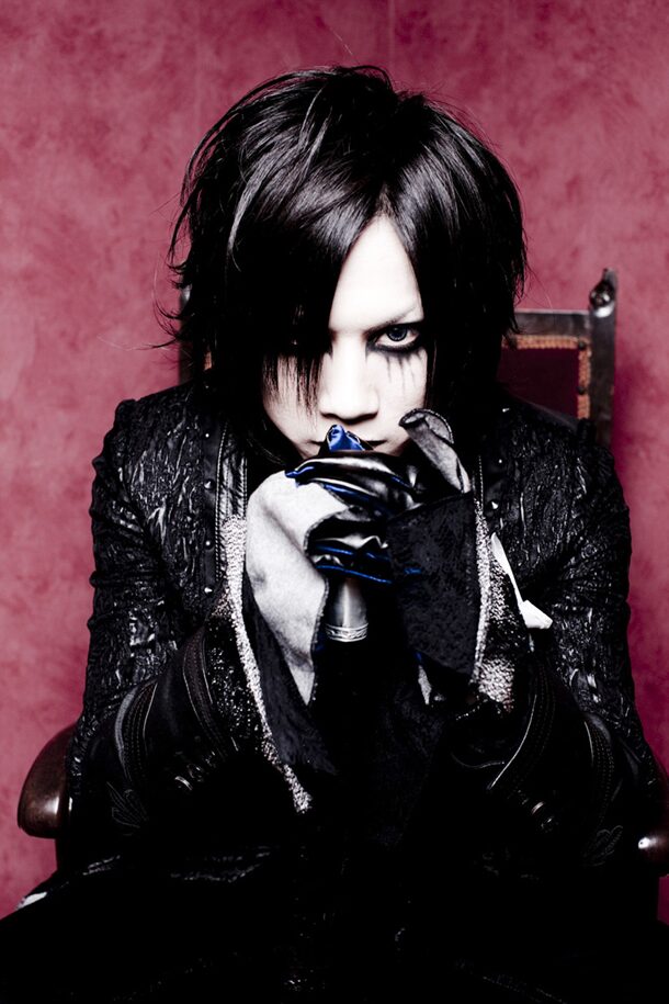 故 大佑の遺志を継いで大佑と黒の隠者達1stアルバム完成 音楽ナタリー