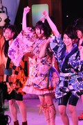 SKE48によるミニライブの様子。