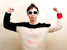 「桑田さんがロックと歌謡曲の垣根を取り払った」と熱く語ってくれたヒダカトオル。