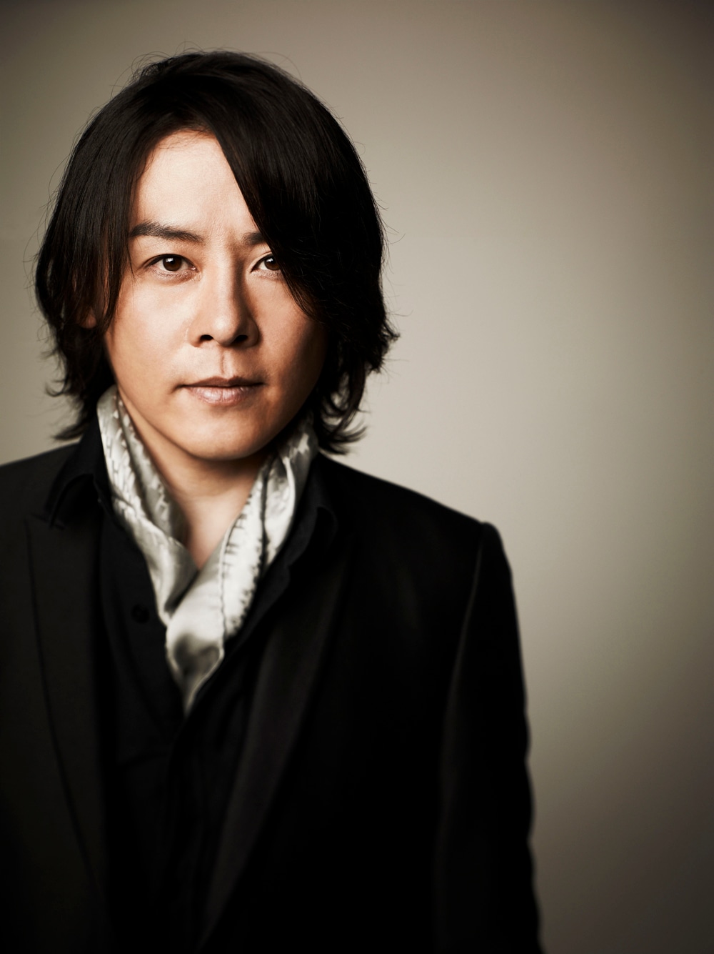 河村隆一