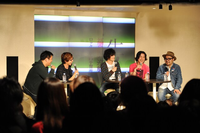 「生！福島大逆襲 ーロックの学園手習い所ー」には山中さわお、高橋宏貴、松本素生もゲストとして登場した（撮影：岡利恵子）。