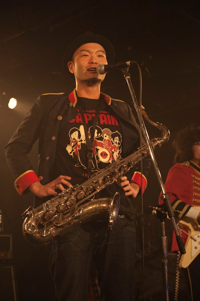 AZU（GELUGUGU）