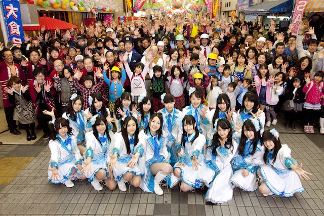 「バンザイVenus」ビデオクリップ撮影時の様子。(C)PYTHAGORAS PROMOTION