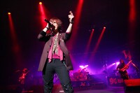 「ギルガメッシュ凱旋公演“CHIBA”」ライブの模様。