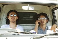 写真は映画の1シーン。(C)2011「まほろ駅前多田便利軒」製作委員会