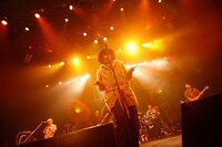 写真は2月6日のライブの模様。